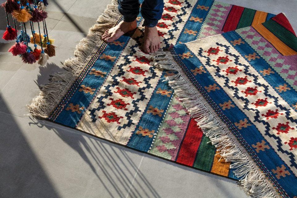 Tips for Packing Carpets for Moving Cross Country